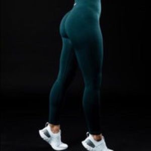 Alphalete Amplify Dark Water Leggings